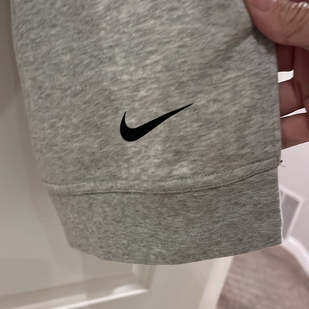 Nike! - Picture 3 of 7